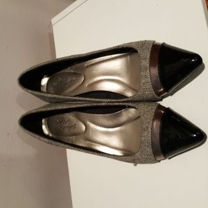 Dexflex comfort tweed black kitten pointed heel 8